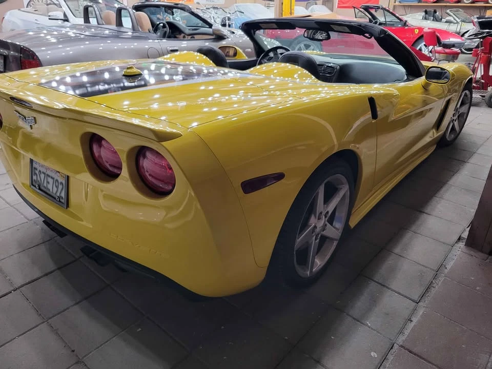 2005 Chevrolet Corvette C6 - Image 2 of 4