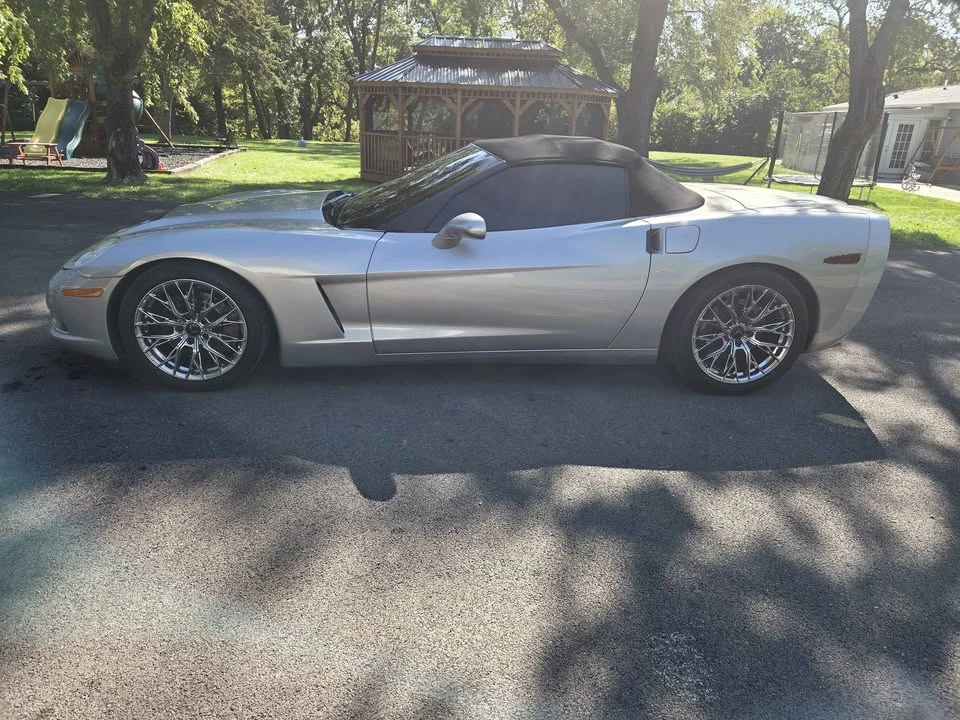 2005 Chevrolet Corvette C6 - Image 16 of 18