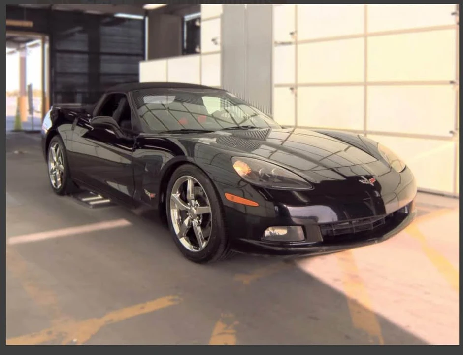 2005 Chevrolet Corvette C6 - Image 2 of 15