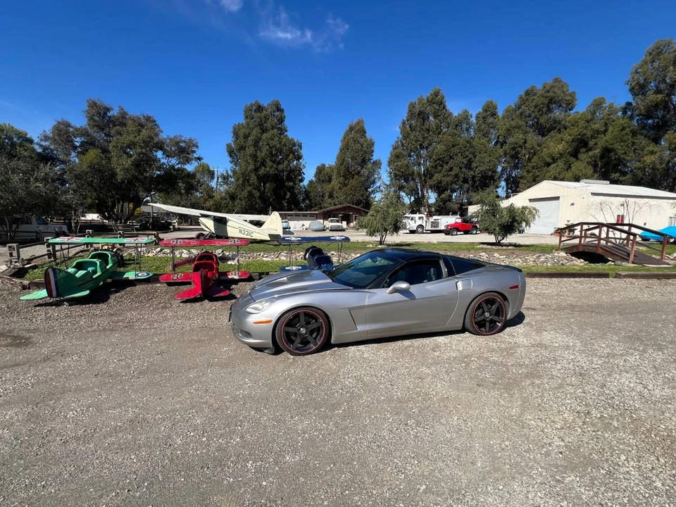 2005 Chevrolet Corvette C6 - Image 2 of 16