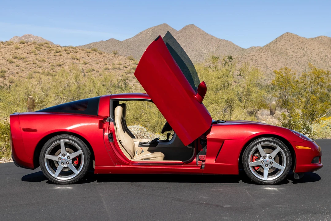 2005 Chevrolet Corvette C6 - Image 10 of 31