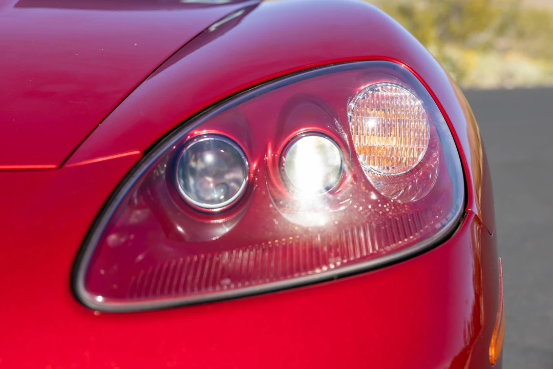 2005 Chevrolet Corvette C6 - Image 16 of 31