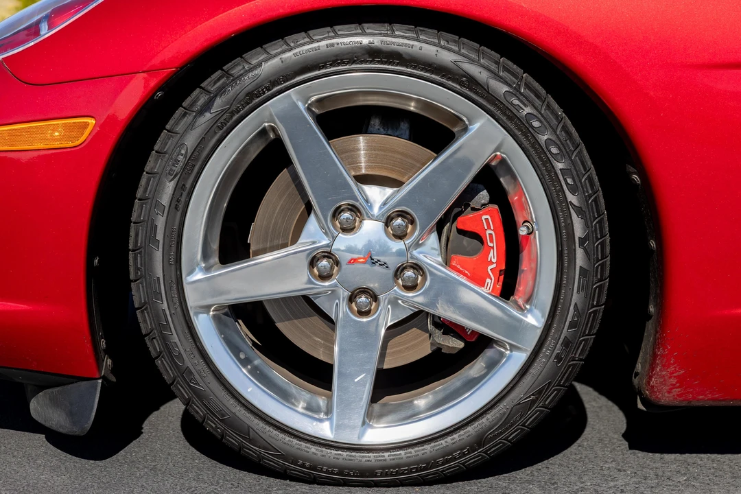 2005 Chevrolet Corvette C6 - Image 24 of 31