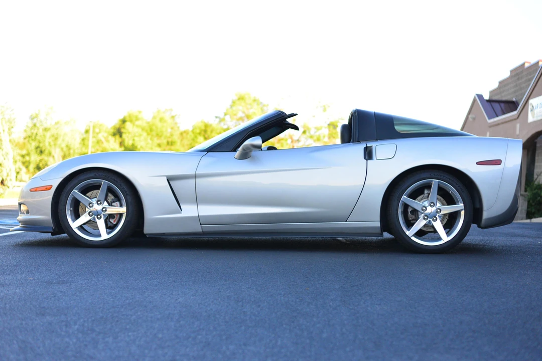 2005 Chevrolet Corvette C6 - Image 3 of 31