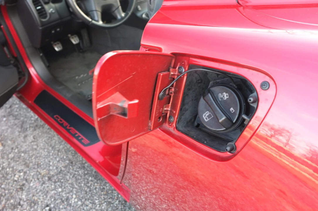 2005 Chevrolet Corvette C6 - Image 24 of 31