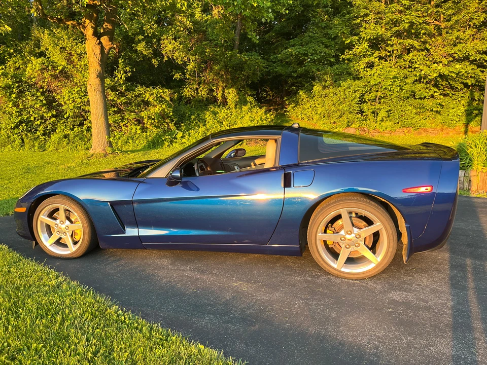 2005 Chevrolet Corvette C6 - Image 11 of 31