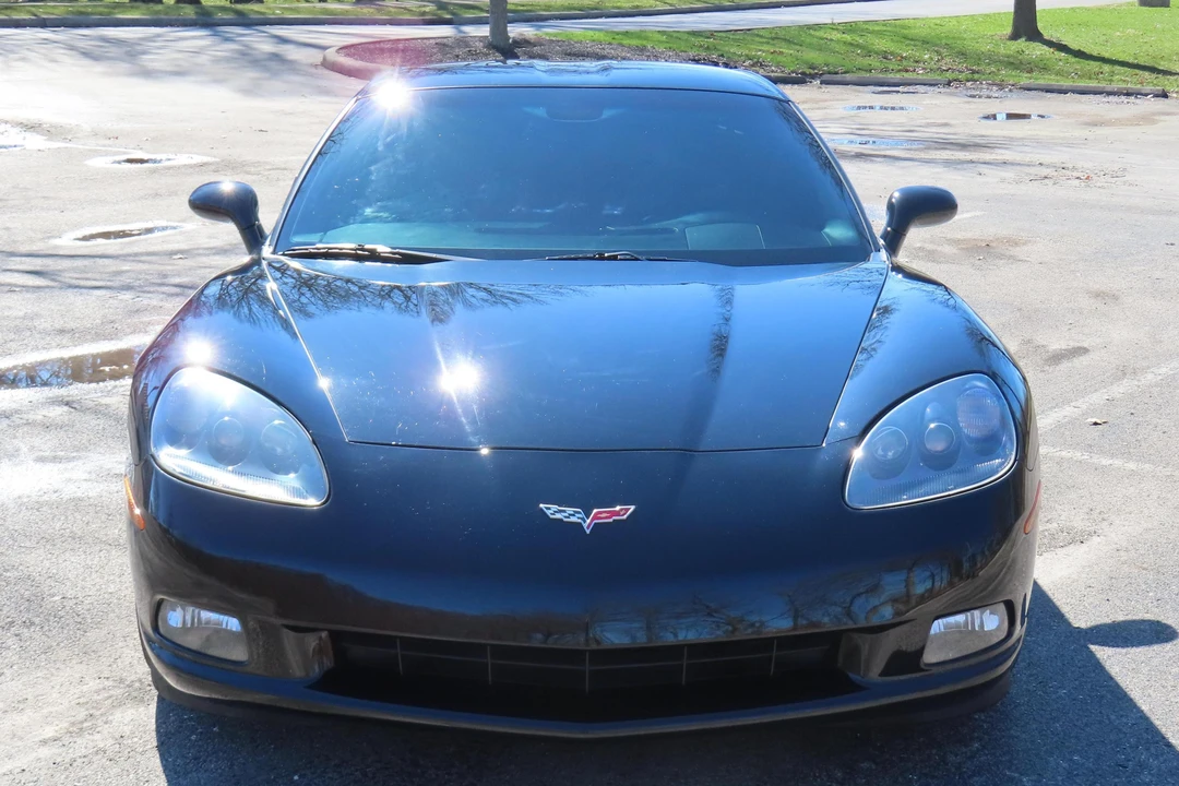 2005 Chevrolet Corvette C6 - Image 2 of 31