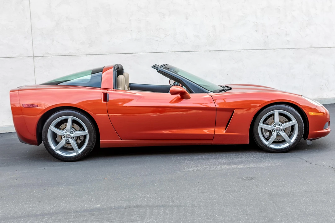 2005 Chevrolet Corvette C6 - Image 23 of 31