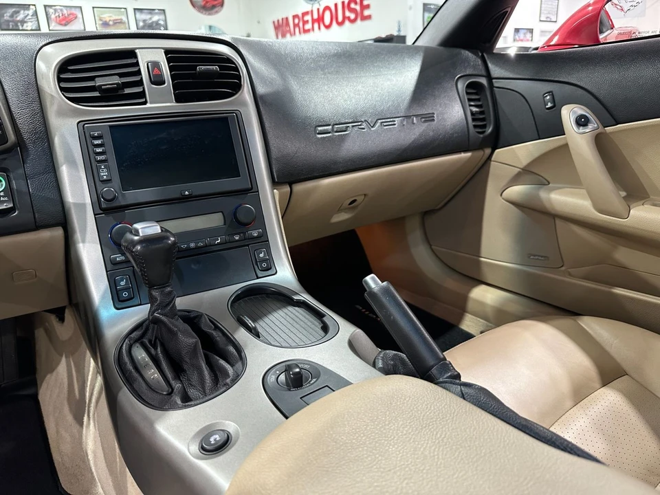 2005 Chevrolet Corvette C6 - Image 17 of 21