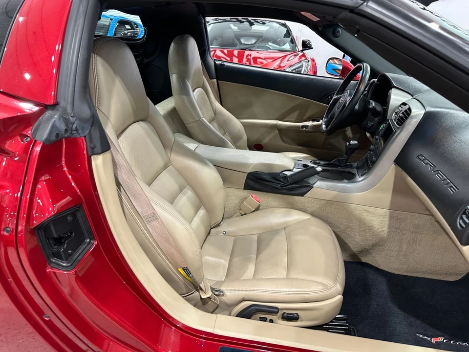 2005 Chevrolet Corvette C6 - Image 14 of 21