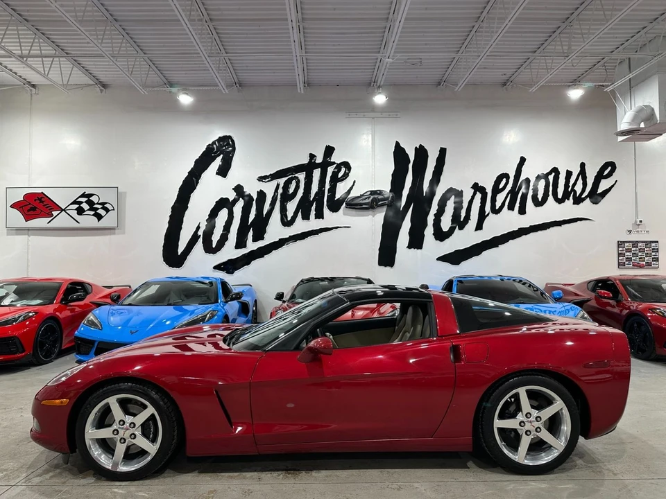 2005 Chevrolet Corvette C6 - Image 2 of 21