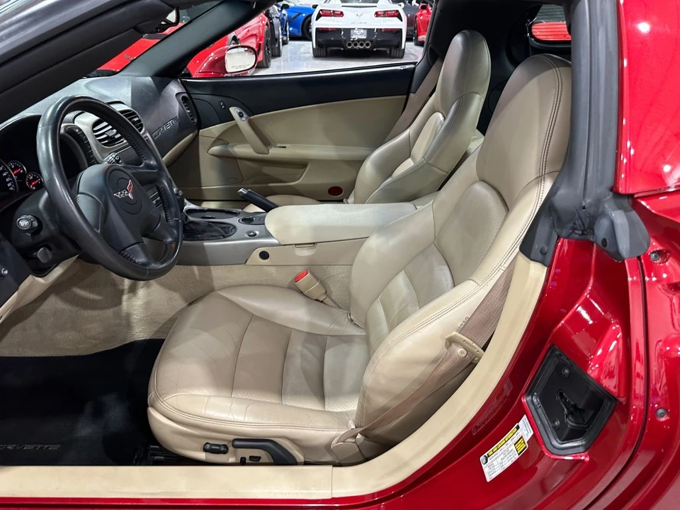2005 Chevrolet Corvette C6 - Image 18 of 21