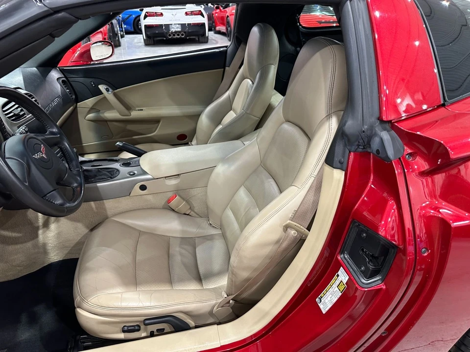 2005 Chevrolet Corvette C6 - Image 13 of 21