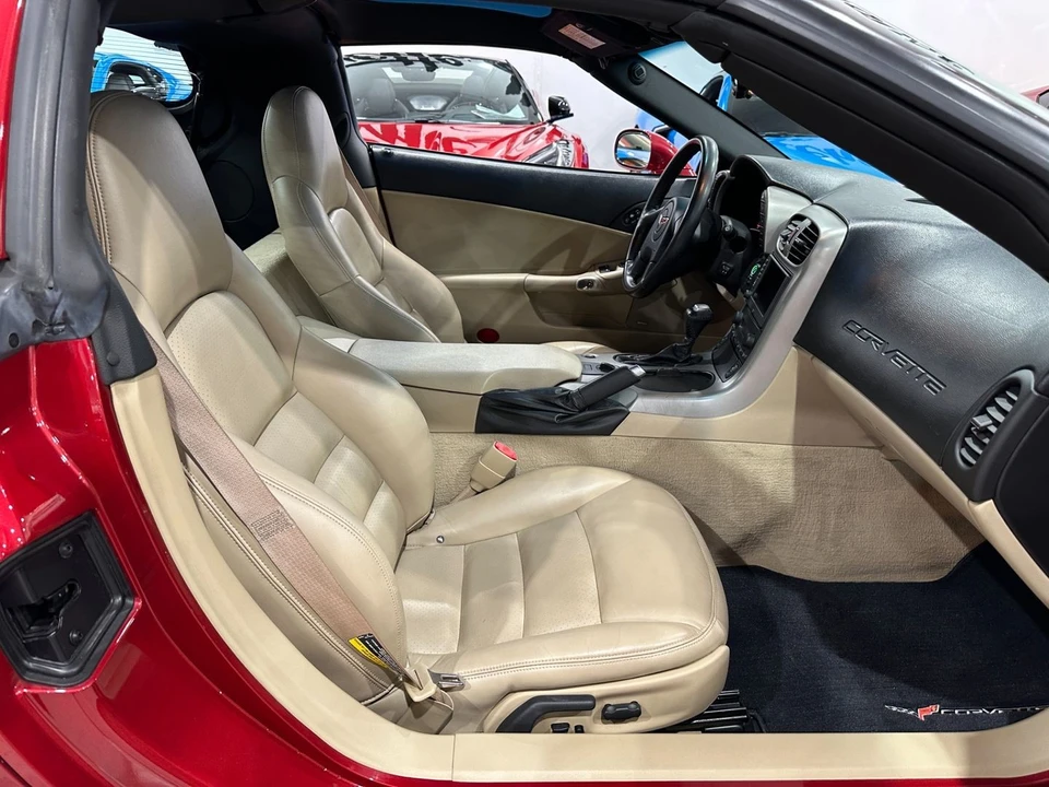 2005 Chevrolet Corvette C6 - Image 19 of 21