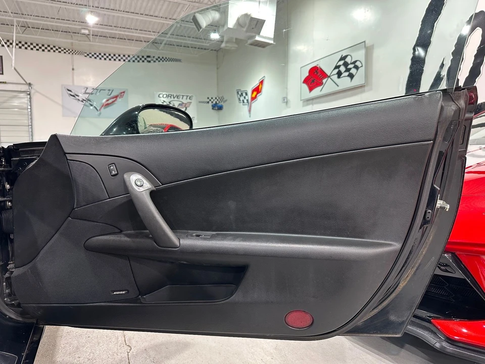 2005 Chevrolet Corvette C6 - Image 12 of 21