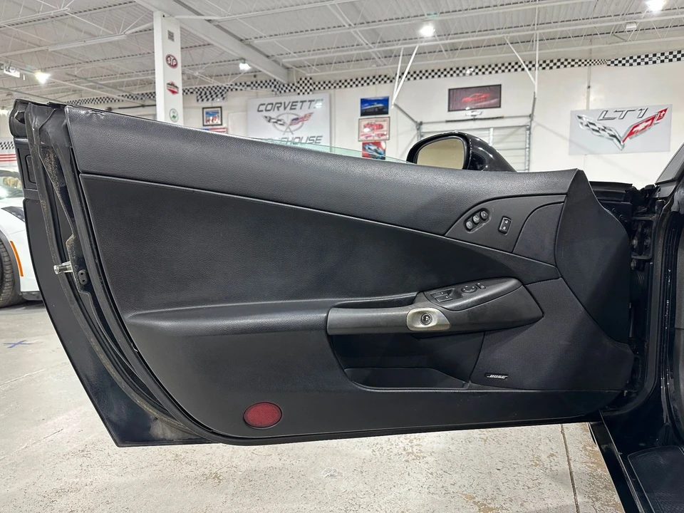 2005 Chevrolet Corvette C6 - Image 11 of 21