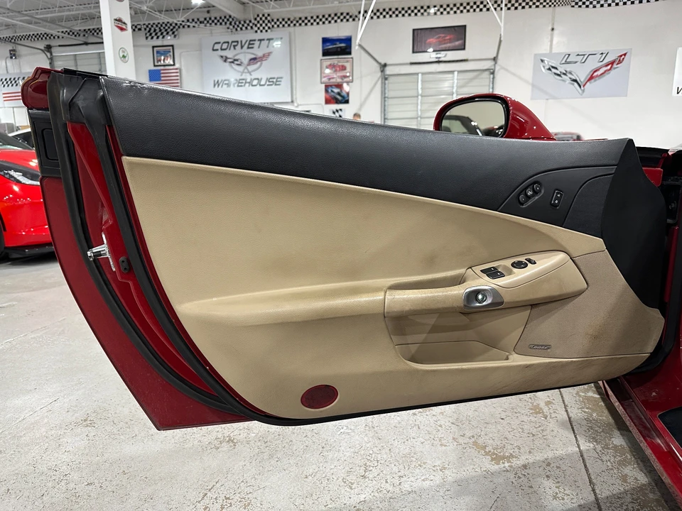 2005 Chevrolet Corvette C6 - Image 13 of 31