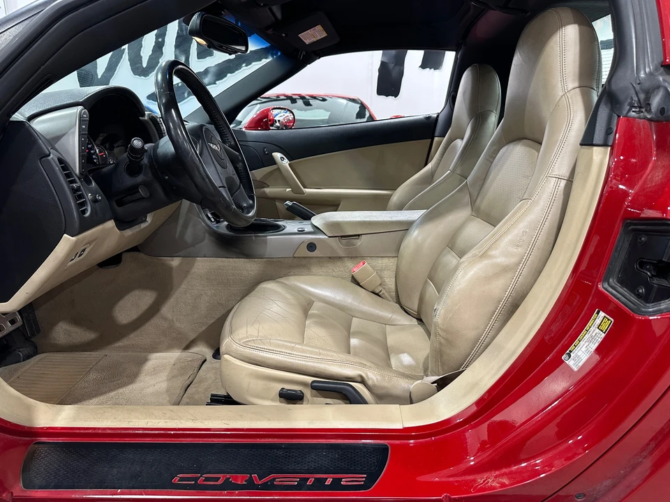 2005 Chevrolet Corvette C6 - Image 9 of 31