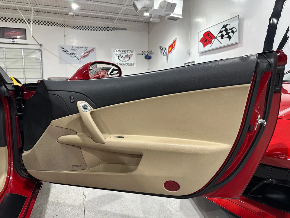 2005 Chevrolet Corvette C6 - Image 14 of 31