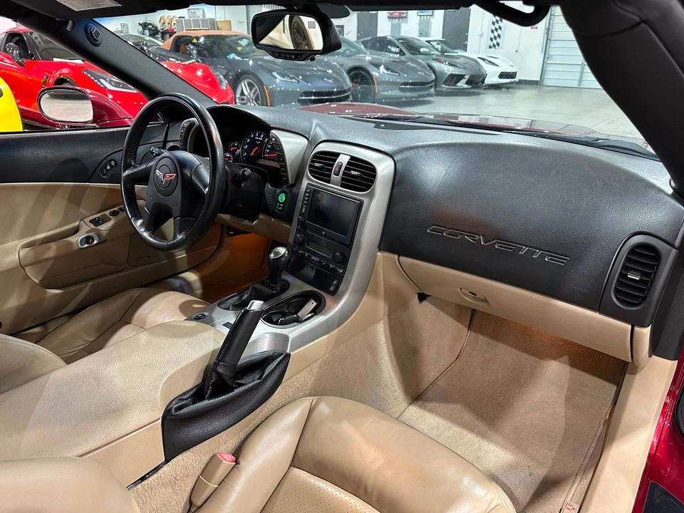 2005 Chevrolet Corvette C6 - Image 12 of 21