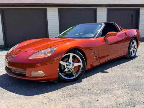 2005 Chevrolet Corvette C6 - Image 2 of 15