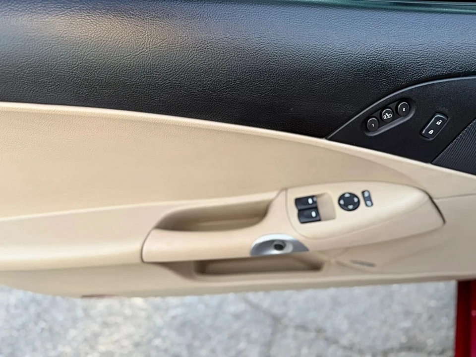 2005 Chevrolet Corvette C6 - Image 16 of 20