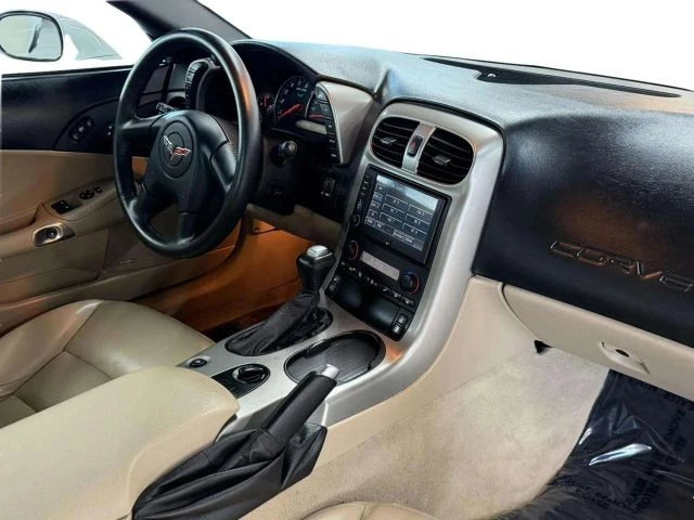 2005 Chevrolet Corvette C6 - Image 17 of 28