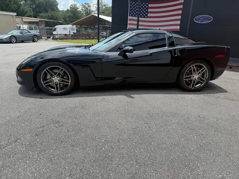 2005 Chevrolet Corvette C6 - Image 2 of 10