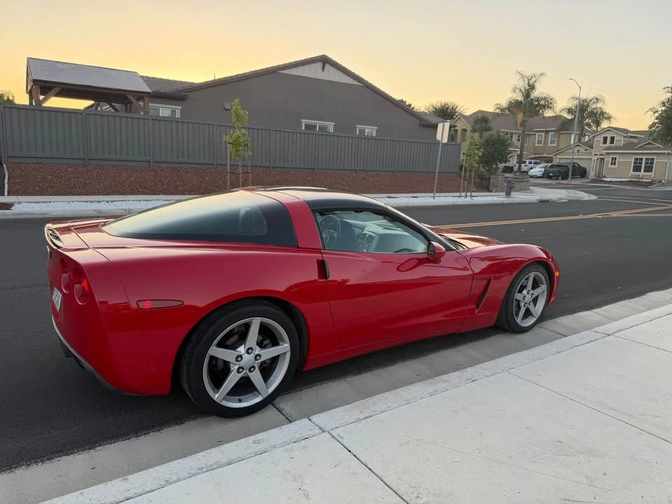 2005 Chevrolet Corvette C6 - Image 4 of 18