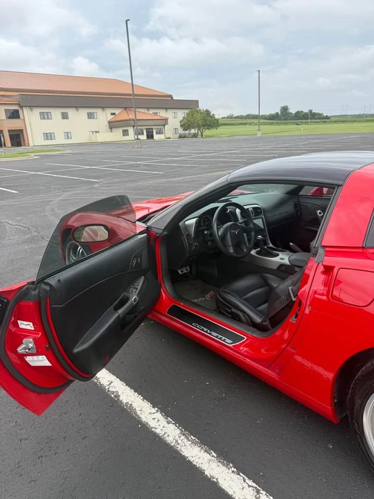 2005 Chevrolet Corvette C6 - Image 11 of 19