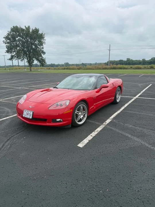 2005 Chevrolet Corvette C6 - Image 2 of 19