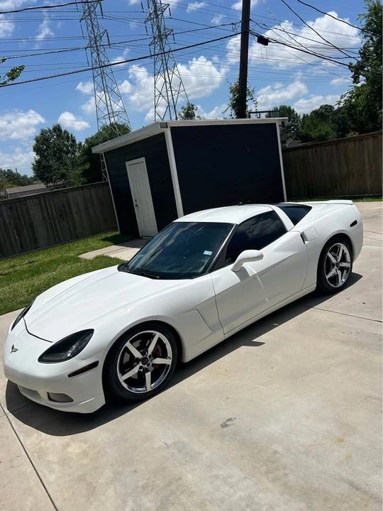 2005 Chevrolet Corvette C6 - Image 2 of 7