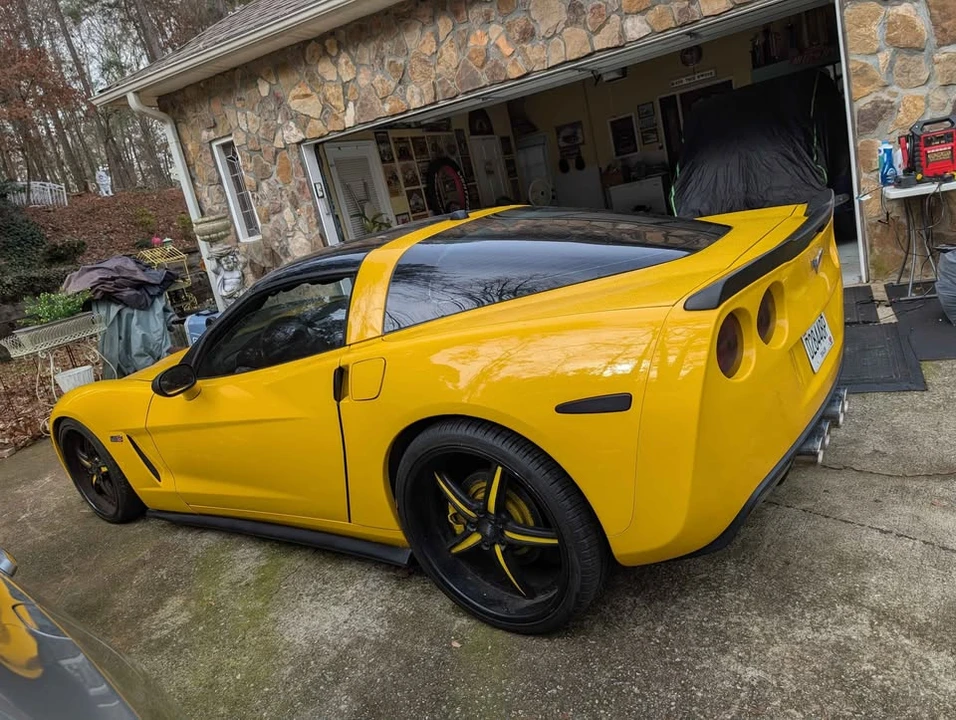 2005 Chevrolet Corvette C6 - Image 2 of 2