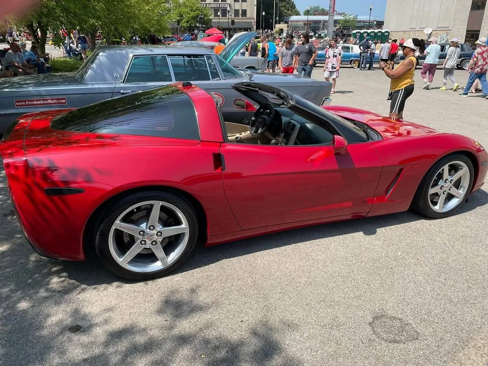 2005 Chevrolet Corvette C6 - Image 8 of 12