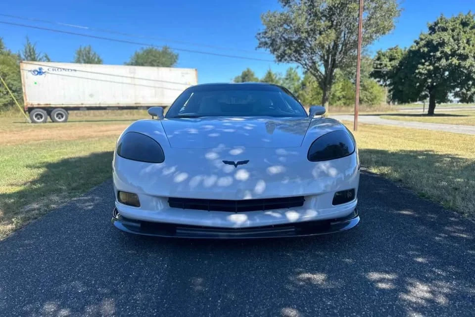 2005 Chevrolet Corvette C6 - Image 2 of 10