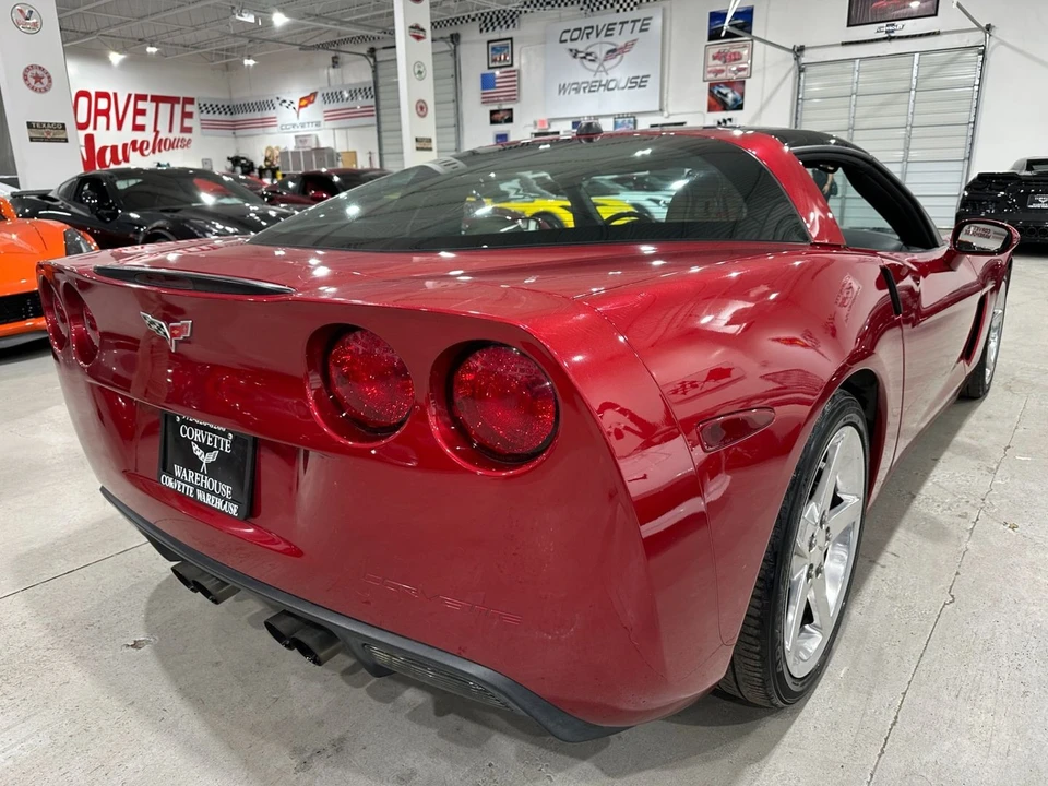 2005 Chevrolet Corvette C6 - Image 6 of 10