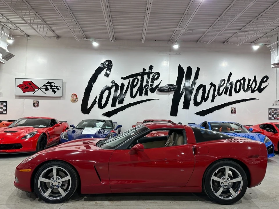 2005 Chevrolet Corvette C6 - Image 2 of 11