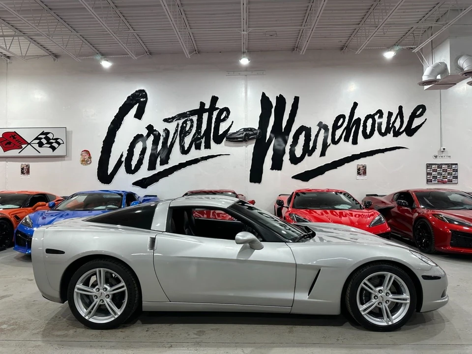 2005 Chevrolet Corvette C6 - Image 10 of 21