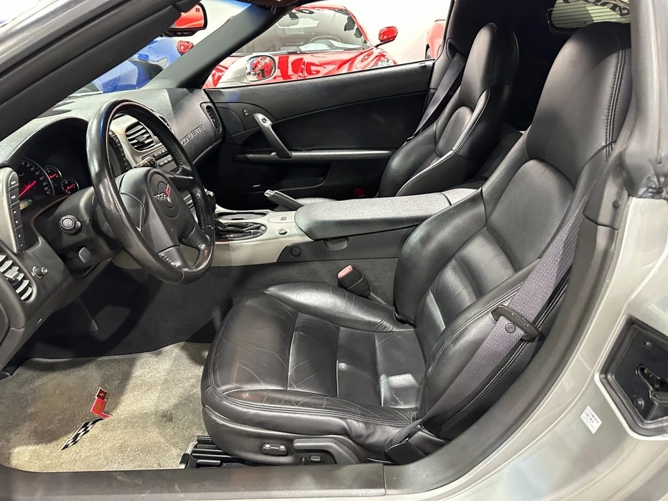 2005 Chevrolet Corvette C6 - Image 18 of 21