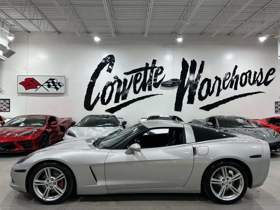2005 Chevrolet Corvette C6 - Image 2 of 9