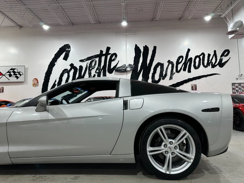 2005 Chevrolet Corvette C6 - Image 8 of 21