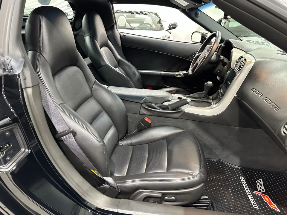 2005 Chevrolet Corvette C6 - Image 14 of 21