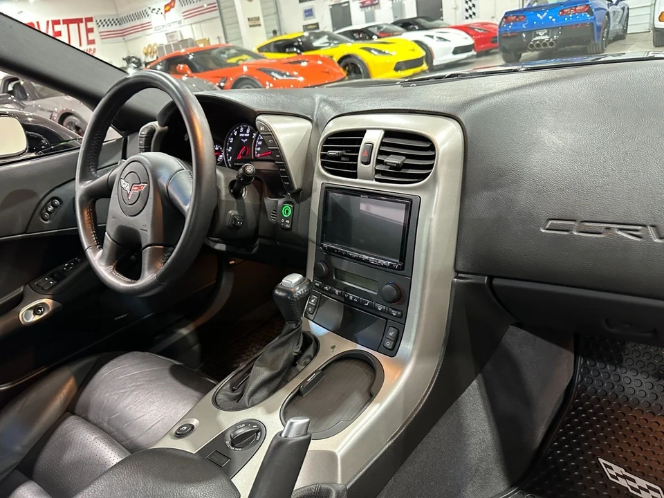 2005 Chevrolet Corvette C6 - Image 15 of 21