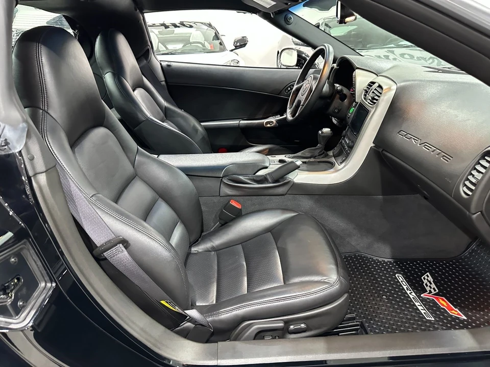 2005 Chevrolet Corvette C6 - Image 19 of 21