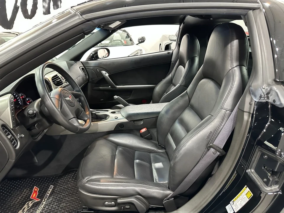 2005 Chevrolet Corvette C6 - Image 17 of 20