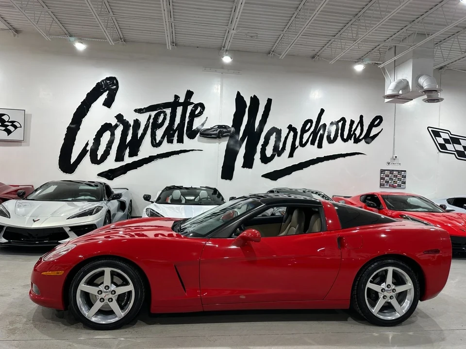 2005 Chevrolet Corvette C6 - Image 2 of 20