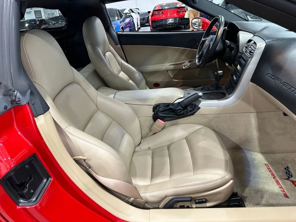 2005 Chevrolet Corvette C6 - Image 16 of 21