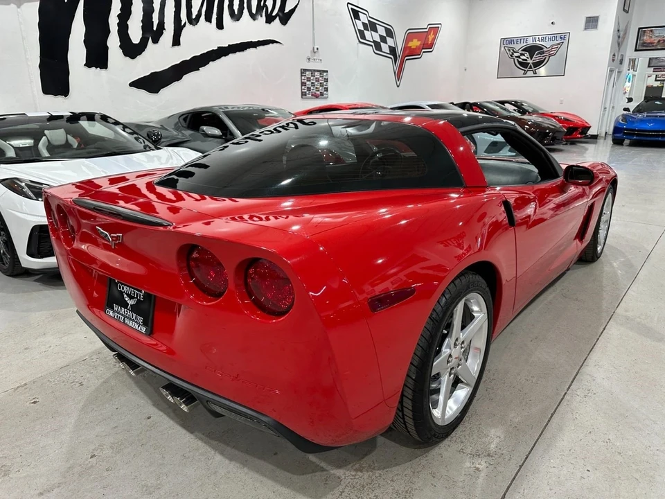 2005 Chevrolet Corvette C6 - Image 9 of 21