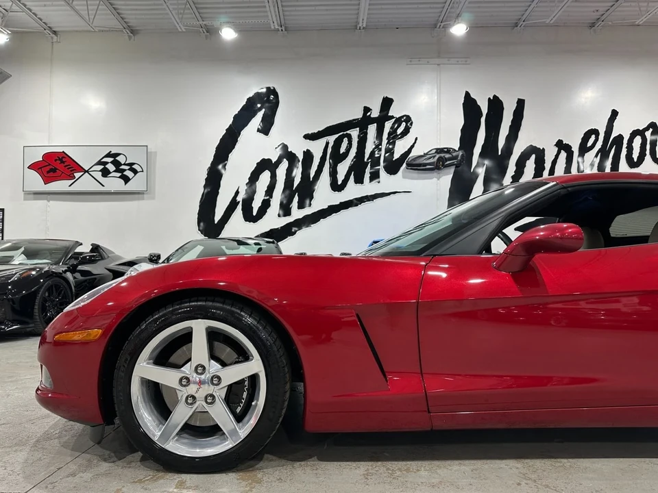 2005 Chevrolet Corvette C6 - Image 6 of 12