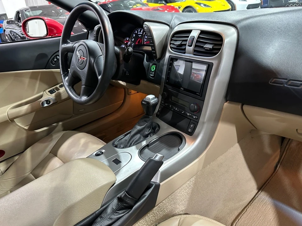 2005 Chevrolet Corvette C6 - Image 15 of 21
